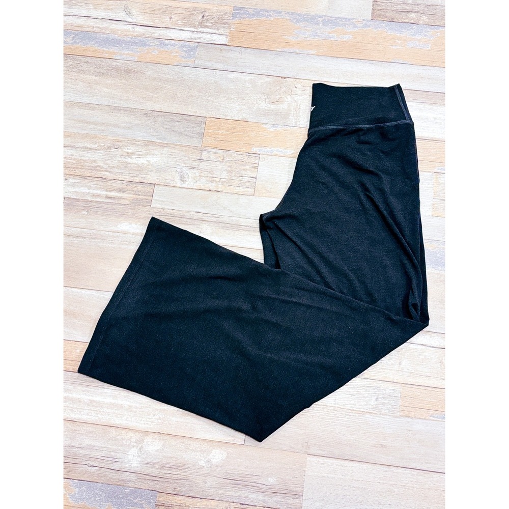 OLD NAVY Gray flare yoga pants | High rise athleisure | Medium
